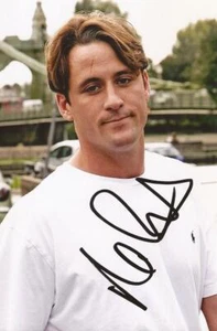 I'M A CELEBRITY/HOLLYOAKS* NICK PICKARD 'TONY' SIGNED 6x4 PORTRAIT PHOTO+COA - Picture 1 of 1