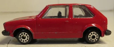 Zylmex Zee Toys D83 vermelho Volkswagen Golf GTI 1/64 plástico fundido VW Rabbit raro - Imagem 1 de 4