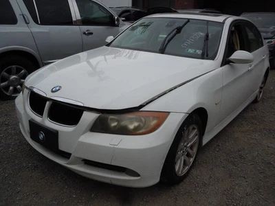 2006 06 BMW 325Xi Transfer Case OEM - Image 1 of 2