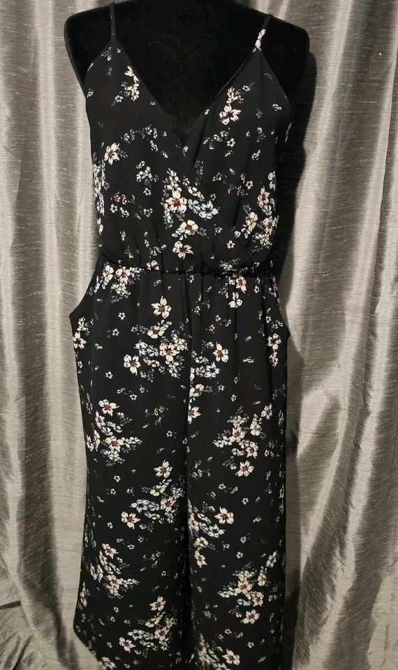 My Michelle Mujer Pantalón Mono Mameluco Grande Negro Floral Sin Mangas  Foto 1 de 4