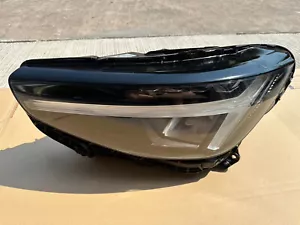 Perfect 2023 VOLVO XC40 GENUINE LEFT PASSENGER SIDE HEADLIGHT LED LAMP 32404661 - Picture 1 of 11