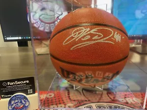 Dirk Nowitzki Autographed Basketball - Fanatics Authentication - Picture 1 of 3