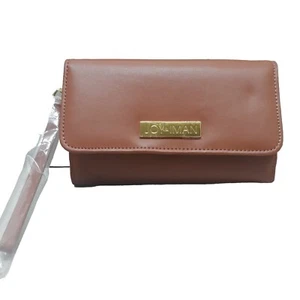 Joy & Iman Tan Leather Zip Card Pockets Clutch Wristlet New - Picture 1 of 8