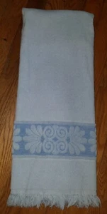 Vtg Cannon Monticello Santa Cruz Sculpted Pattern Light Blue Bath Towel 22"X42" - Picture 1 of 4