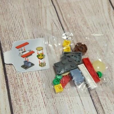 LEGO Advent Marvel Avengers Picnic Table Hamburger 76196 CHRISTMAS 2021 Day 6 - Image 1 of 4