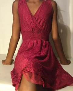 Elegante vestido rojo estilo encaje hasta la rodilla XS para mujer - Imagen 1 de 6