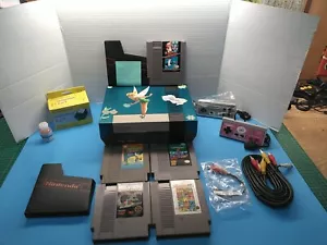 Console Nintendo System NES con 5 giochi 2 controller - Foto 1 di 24