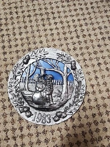 MICHAEL RICKER Midwestern Christmas 1983 Limited Edition Pewter Plate 8" Heavy - Picture 1 of 6