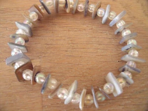 Armband,  Modeschmuck, elastisch türkis / weiße Perlen maritim - Bild 1 von 2