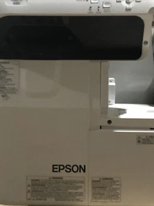 Epson PowerLite 680 XGA 3500 Lumens Short-throw LCD Projector - White - Picture 1 of 6