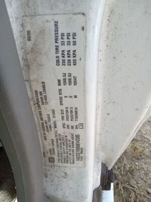 Conjunto de filtro de aire usado se adapta a: Chevrolet Colorado 2006 grado A Foto 1 de 4