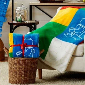 BRAND NEW SEALED LEGO 5007622 VIP Fleece Blanket 2022 NEW #1AQ - Picture 1 of 1