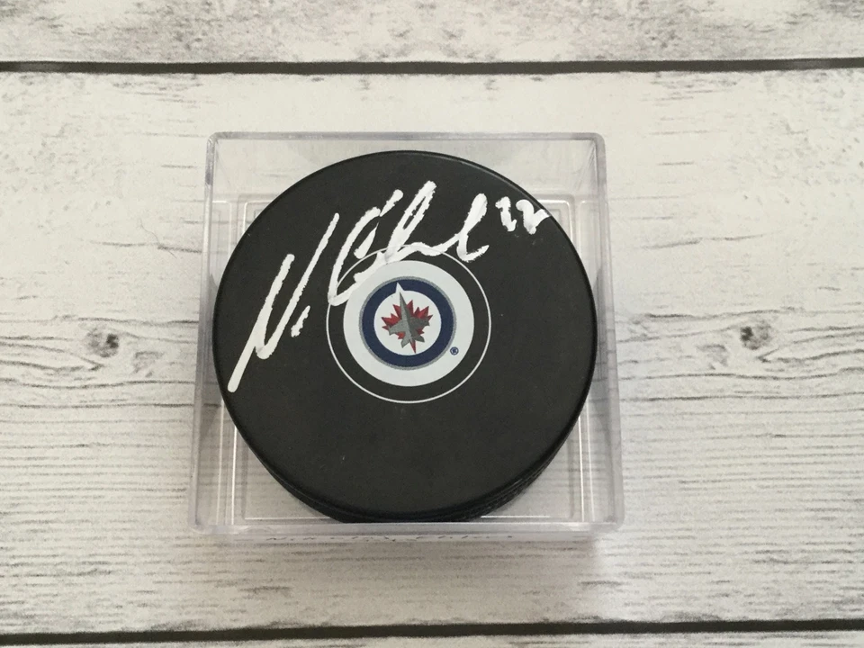 Nikolaj Ehlers Autografiado Firmado Winnipeg Jets Hockey Puck a Foto 1 de 1