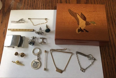 JOYERO DE MADERA VINTAGE PARA HOMBRE CON GEMELOS/TACHUELAS DE CORBATA Y MÁS ESPECTÁCULOS PATO VOLADOR Foto 1 de 4