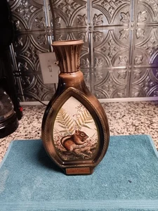 1979 Jim Beam Squirrel Decanter James Lockhart 10 x 5 - Bild 1 von 2