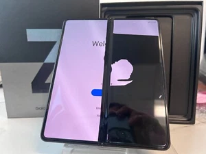 Samsung Galaxy Z Fold3 5G 512GB Phantom Black Unlocked W/LCD Damage A#12 - Picture 1 of 2