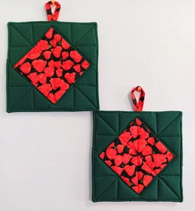 Free Shipping Poppies!! Handmade Set of 2 Quilted Potholders. Size 8" X 8" - Picture 1 of 1