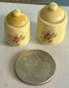 Botes de porcelana vintage para casa de muñecas a escala 1:12 - Imagen 1 de 4