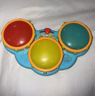 Batería de juguete KIDS II con luces y sonido rojo, amarillo, azul, probado, funcionando Foto 1 de 4