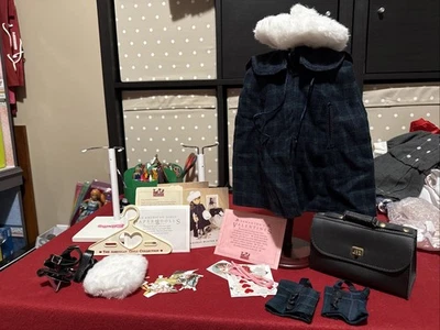 Pleasant Company Samantha Winter Story Xtras Sombrero Manguito Valisa Cuadros Capa Patines++ Foto 1 de 4