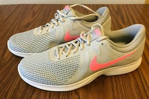 NIKE REVOLUTION 4 PURE PLATINUM SUNSET LAUFSCHUHE 908999-016 DAMEN 11,5 US - Bild 1 von 6