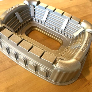 Nordic Ware Stadium Bundt Cake Pan - Football Sports Track Racing - Picture 1 of 5
