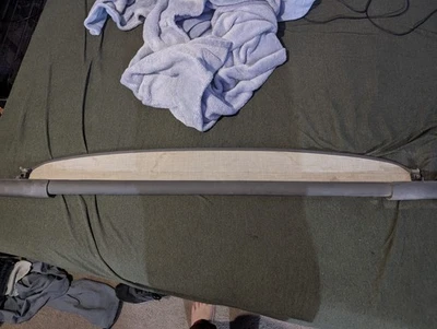 Cubierta de almacenamiento de carga retráctil 1995-2002 Suzuki Esteem Station Wagon OE genuina Foto 1 de 2