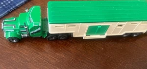 MATCHBOX SUPERFAST CONVOY KENWORTH AERODYNE Low Bed Trailer Green Horse - Picture 1 of 12