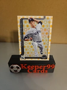 Max Fried 2025 Topps Series 2 Holiday Sun Foil SP - Bild 1 von 2