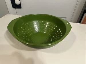 Vintage Sieb Sieb MCM Avocado Grün Kunststoff Küchendeko 60er 70er Jahre - Bild 1 von 7