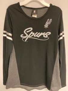 Junior Girls NBA "San Antonio Spurs" Long Sleeve Black/Grey Shirt, Size XS, New - Picture 1 of 5
