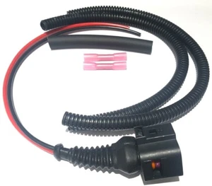 CONNETTORE MOTORE STAZIONAMENTO ELETTRONICO AUDI A6 telaio con stivale in gomma 1J0973752 - Foto 1 di 4