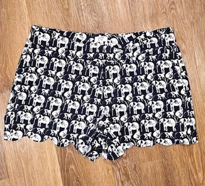 Crown & Ivy "Elephants & Monkeys" Print Scalloped Shorts- Size 12 - Picture 1 of 4
