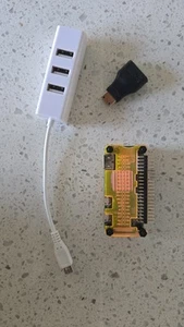 Raspberry Pi Zero v1.3 With Case, USB Hub, And HDMI Adapter - Afbeelding 1 van 1