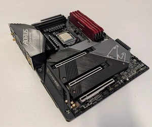 PC Gaming Aorus Z590 Scheda Madre + Intel i9-11900KF + 32GB RAM + 1TB M2 SSD - Foto 1 di 10