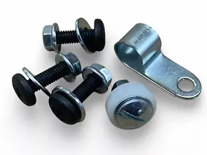 Kit de montaje de guardabarros delantero Vespa pernos y abrazaderas, PX125, 150, 200, disco, LML - Imagen 1 de 1