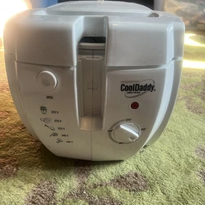 Presto 05443 CoolDaddy Cool-touch Deep Fryer - White - Picture 1 of 8