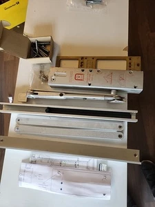 GEZE Türschliesser Teile - Bild 1 von 1
