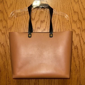 FEED 100% Leather Tote Bag Embossed Brown Caramel with Black Straps - Picture 1 of 15