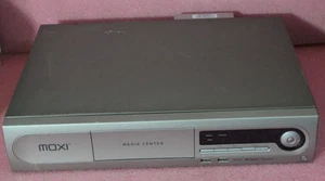 Centro de medios Moxi modelo MP-12F. - Imagen 1 de 3