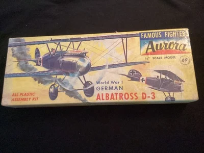 RARE VINTAGE CLASSIC 1956 AURORA 1/48 WW I German ALBATROS D-3 Bi-Plane Fighter - Image 1 of 4