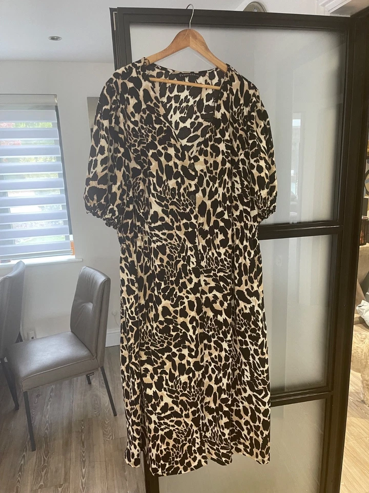 Evans ladies print pattern button dress eladtic waist new no tags - Image 1 of 1