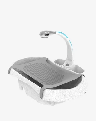 The First Years Rain Shower Baby Spa recién nacido a niño pequeño bañera con spray calmante Foto 1 de 4