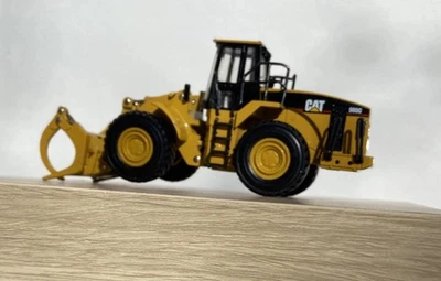 NORSCOT - 1/50 -  FOREST Loader  CATERPILLAR 980G DE 1999 - N° 55026 - - Image 1 of 4