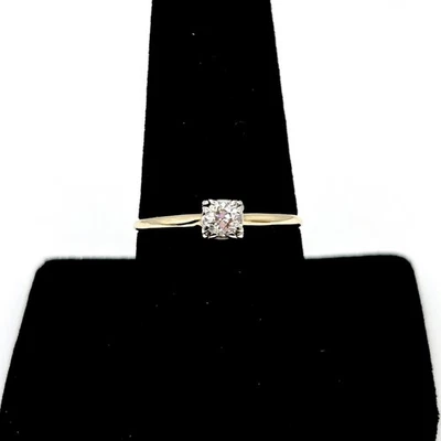 Старое винтажное европейское кольцо из желтого золота 14 карат и палладия с одним бриллиантом 8,75 (LO1007457) - Изображение 1 из 4