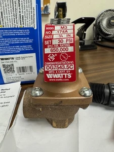 Watts M 174A 3/4" Water Pressure Relief Valve, 650,000 BTU, 30 Lb. Set - Picture 1 of 5