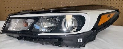 Faro izquierdo KIA FORTE 5 2017-2018 LADO DEL CONDUCTOR HALÓGENO PUNTO SAE 92101-B0XXX OEM Foto 1 de 4