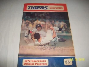 Dick McAuliffe Detroit Tigers Autographed 1973 Scorebook Official Program - Picture 1 of 4