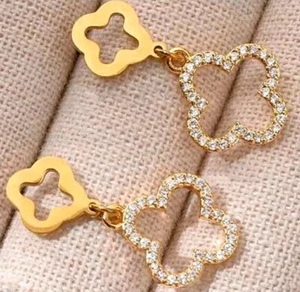 Clover Earrings - Picture 1 of 8