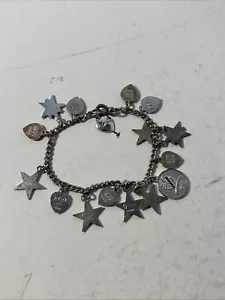 16 dijes cargados 925 de plata de ley años 1950-60 de colección. Pulsera Sorority Sweetheart - Imagen 1 de 14